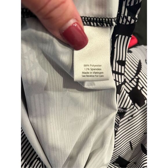 Lauren Jeans Co. Denim Floral Embroidered Button Down Shirt in vintage Wash sz 3 - Picture 10 of 10